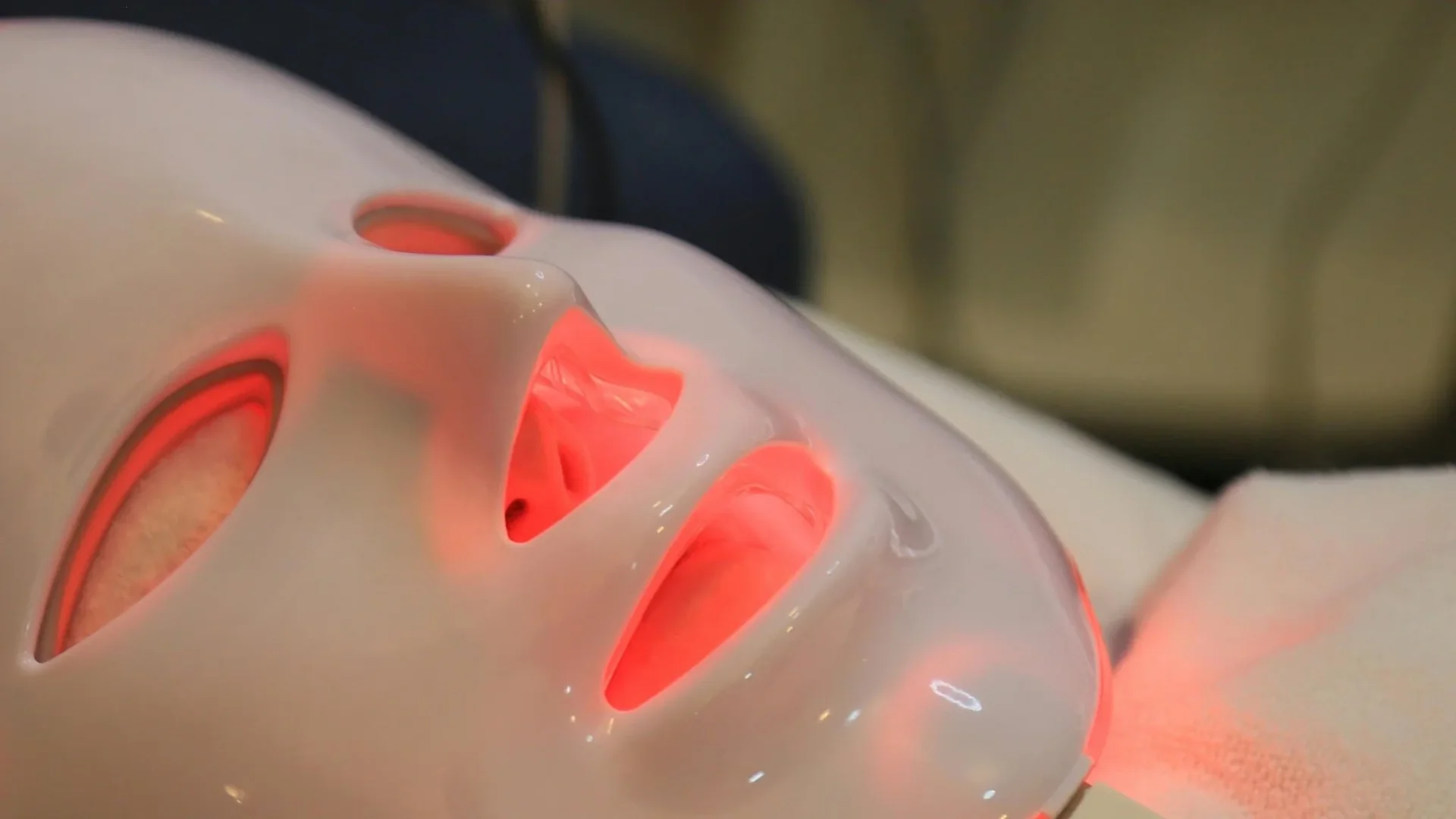 Best LED Face Masks 2025: I Tested 24 Masks & Only 3 Really Work (Review)